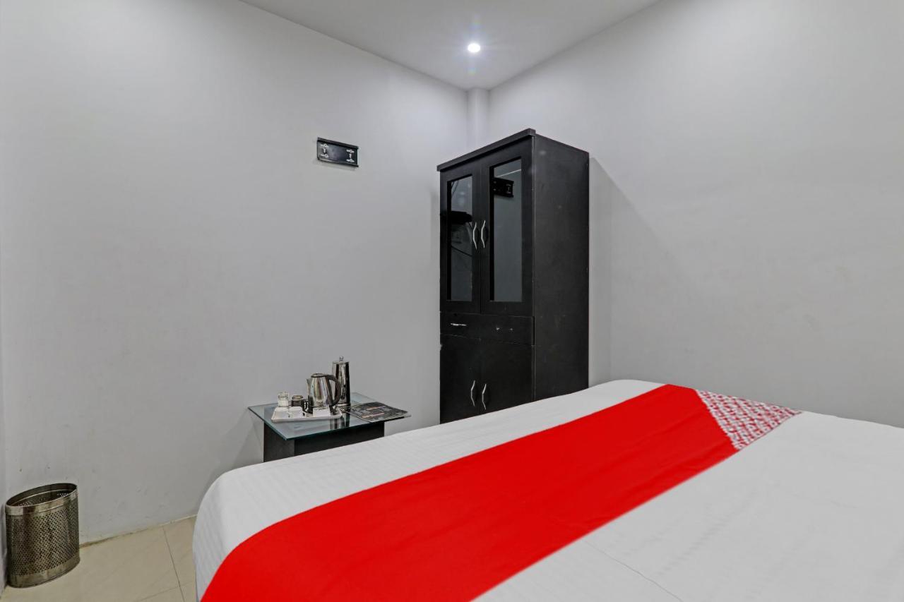 Oyo Flagship 81064 Chaudhary In Hotel Gorakhpur Exterior foto